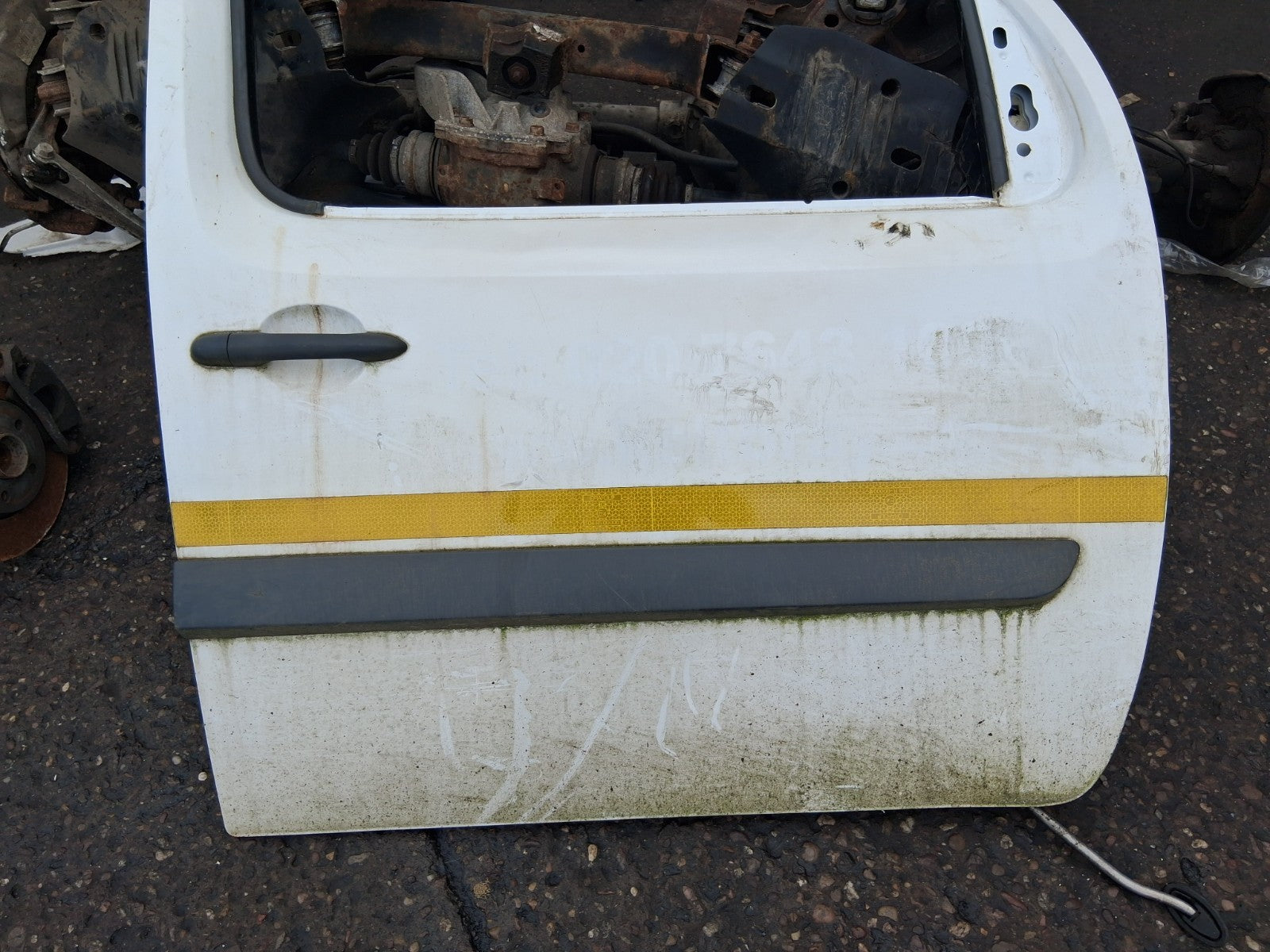 2018 MERCEDES BENZ CITAN W415 OSF DRIVER SIDE FRONT RIGHT BARE DOOR WHITE