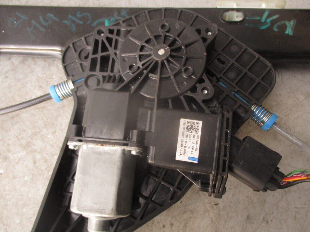 2021 MG HS NSF PASSENGER SIDE FRONT LEFT WINDOW MOTOR & REGULATOR  10367615