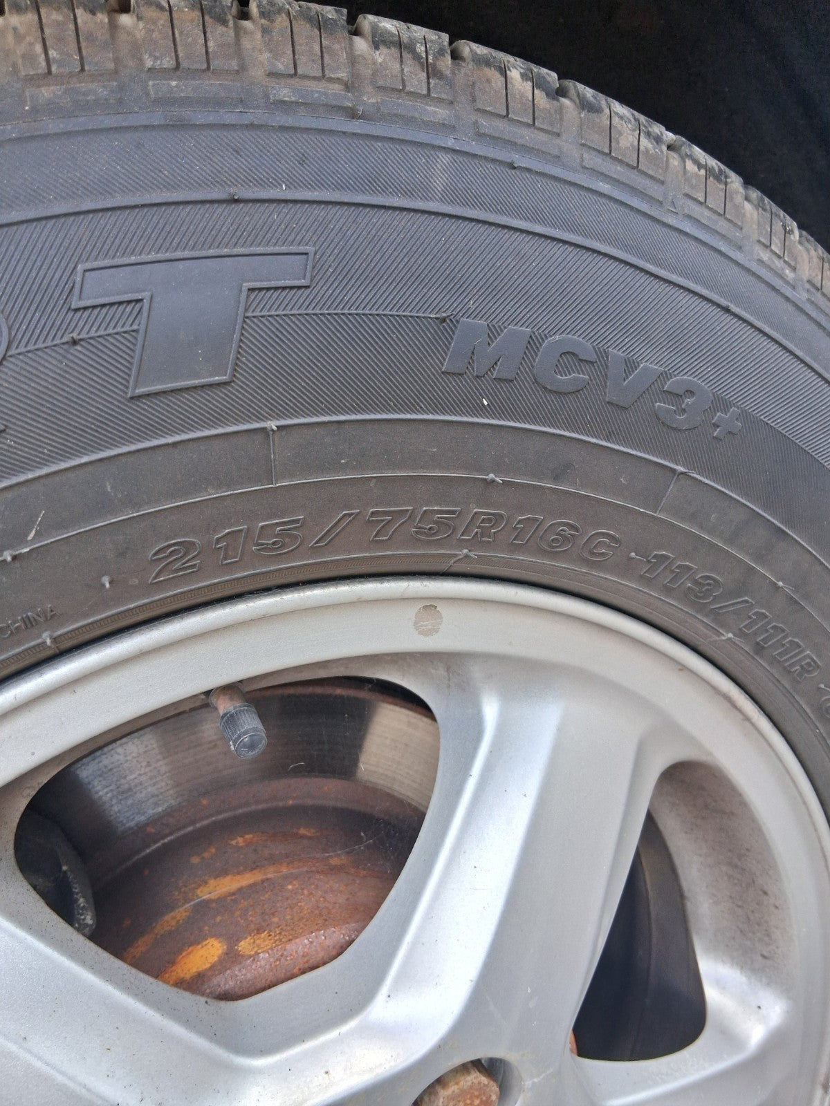 2020 SAIC LDV V80 16 INCH ALLOY WHEEL WITH TYRE 215/75R16