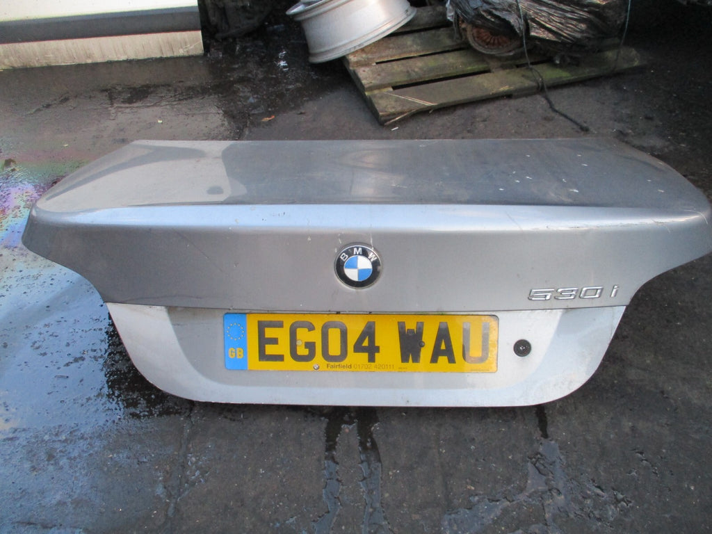 2004 BMW 5 SERIES E60 SALOON REAR COMPLETE TAILGATE BOOTLID SILVER