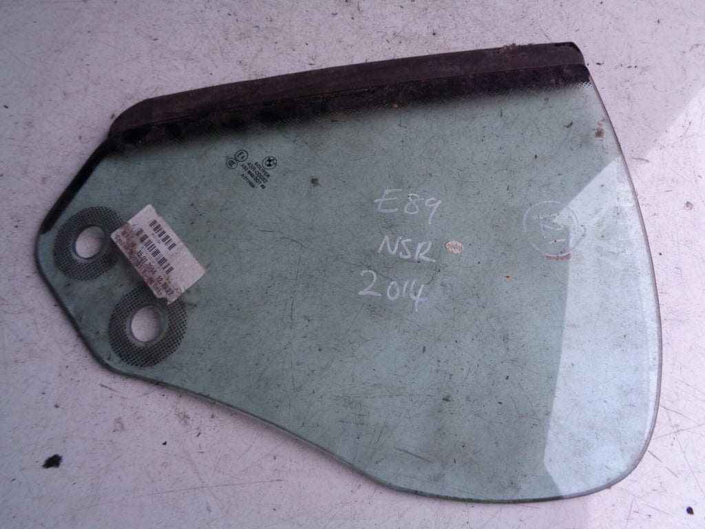 BMW Z4 ROADSTER REAR LEFT SIDE QUARTER WINDOW GLASS