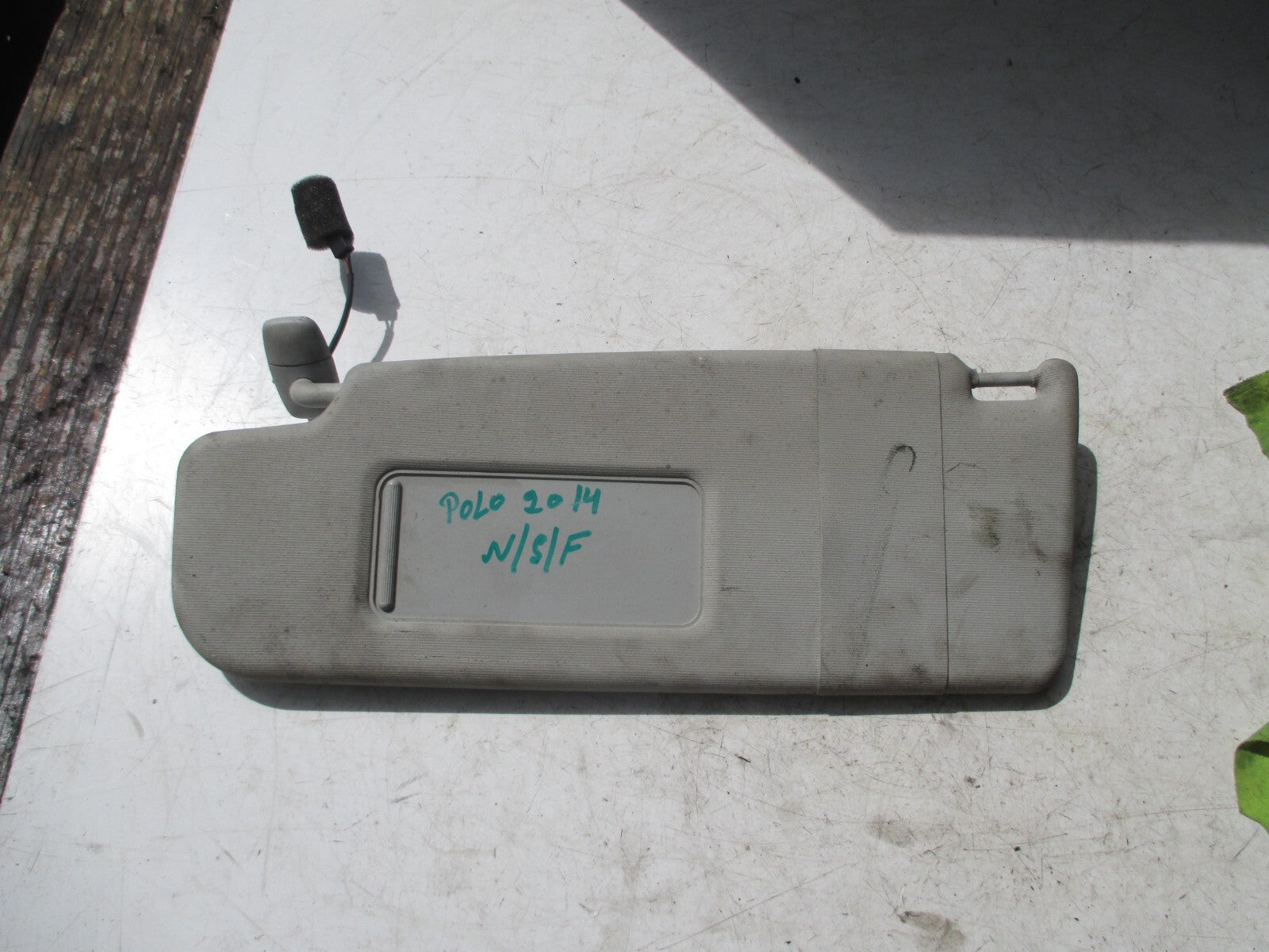 VW VOLKSWAGEN POLO 2014 NSF PASSENGER SIDE FRONT SUN SHADE VISOR GREY MIRROR