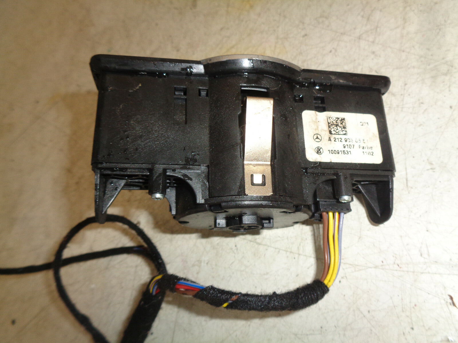 MERCEDES BENZ E CLASS W212 HEADLIGHT CONTROL SWITCH UNIT A2129050551