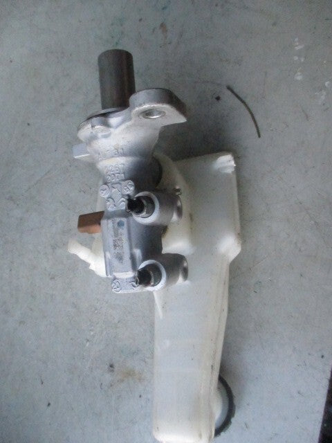2017 VAUXHALL CORSA OIL RESERVIOR TANK