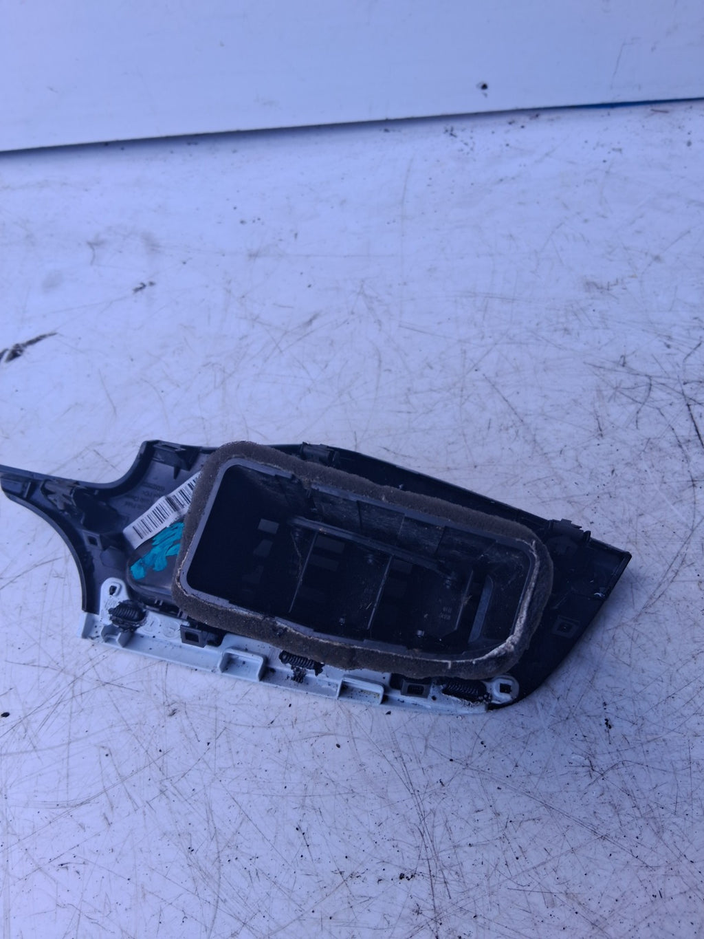 2018 VAUXHALL CORSA E DASHBOARD CENTRE AIR VENT 464000934