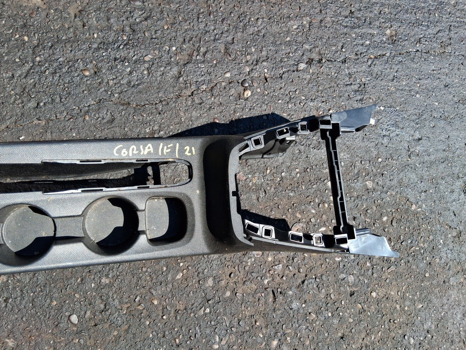 VAUXHALL CORSA F 2021 CENTRE CONSOLE SURROUND TRIM PANEL 9829535180