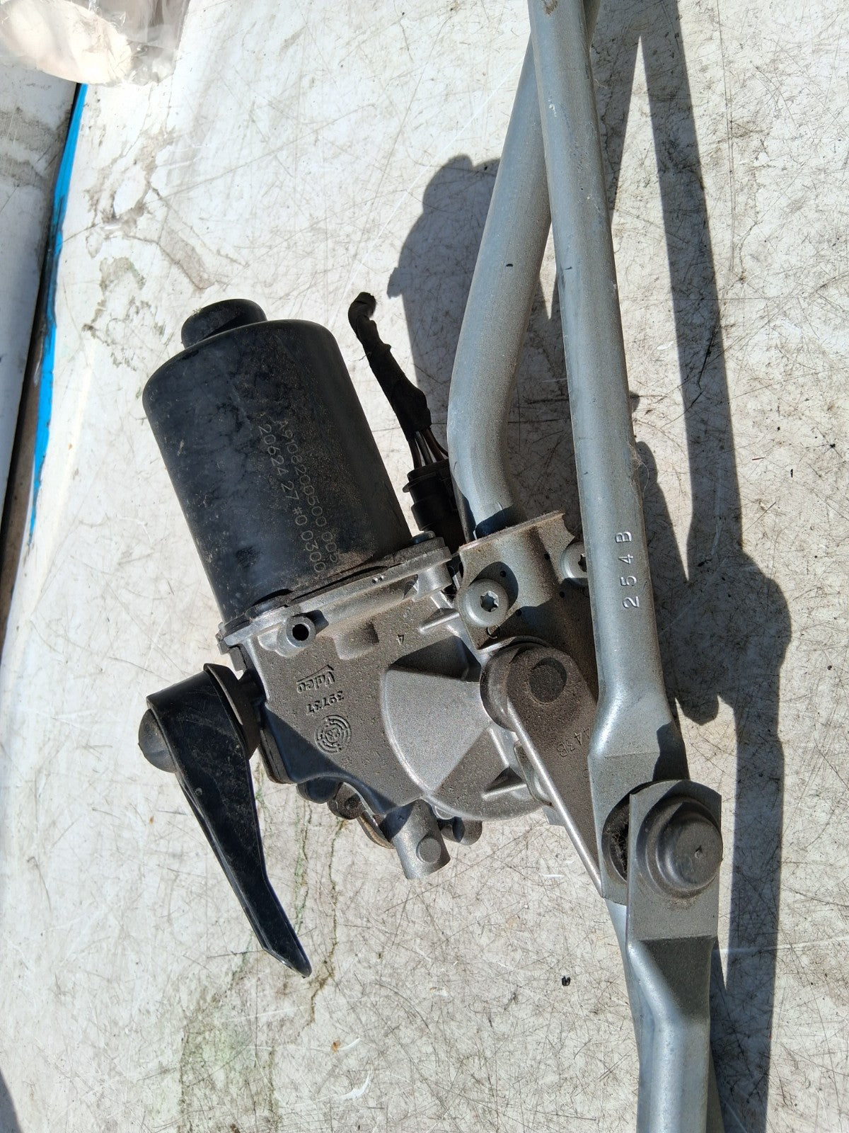 2021 MERCEDES SPRINTER W907 FRONT WIPER MOTOR & LINKAGE W000087789