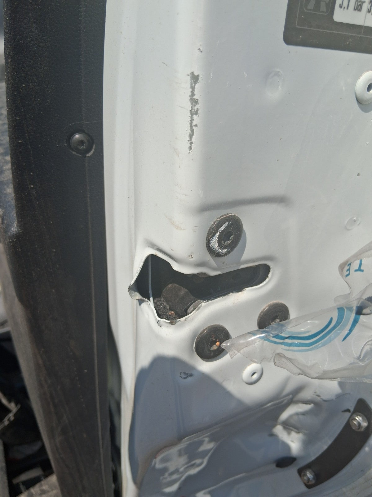 2025 RENAULT TRAFIC X82 MK3 OSF DRIVER SIDE FRONT RIGHT DOOR LOCK MECHANISM