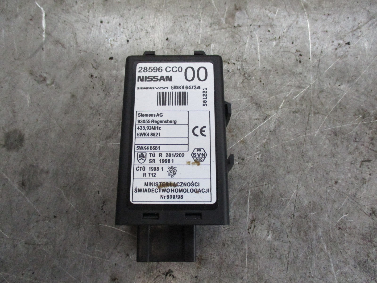 NISSAN X TRAIL T30 MK1 KEYLESS CONTROL MODULE KEY LESS 28596 CC0