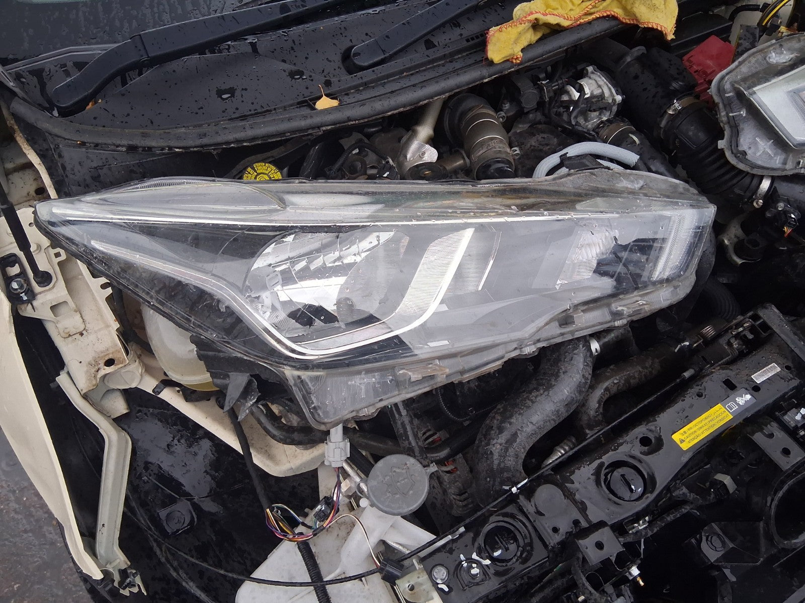 2018 NISSAN MICRA K14 OSF DRIVER SIDE FRONT RIGHT HEADLIGHT DAMAGED 260105FF0A