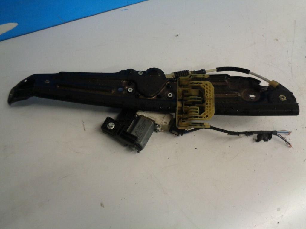 BMW 5 SERIES F10 2014 OSR DRIVER REAR DOOR WINDOW MOTOR WITH REGULATOR 7182122