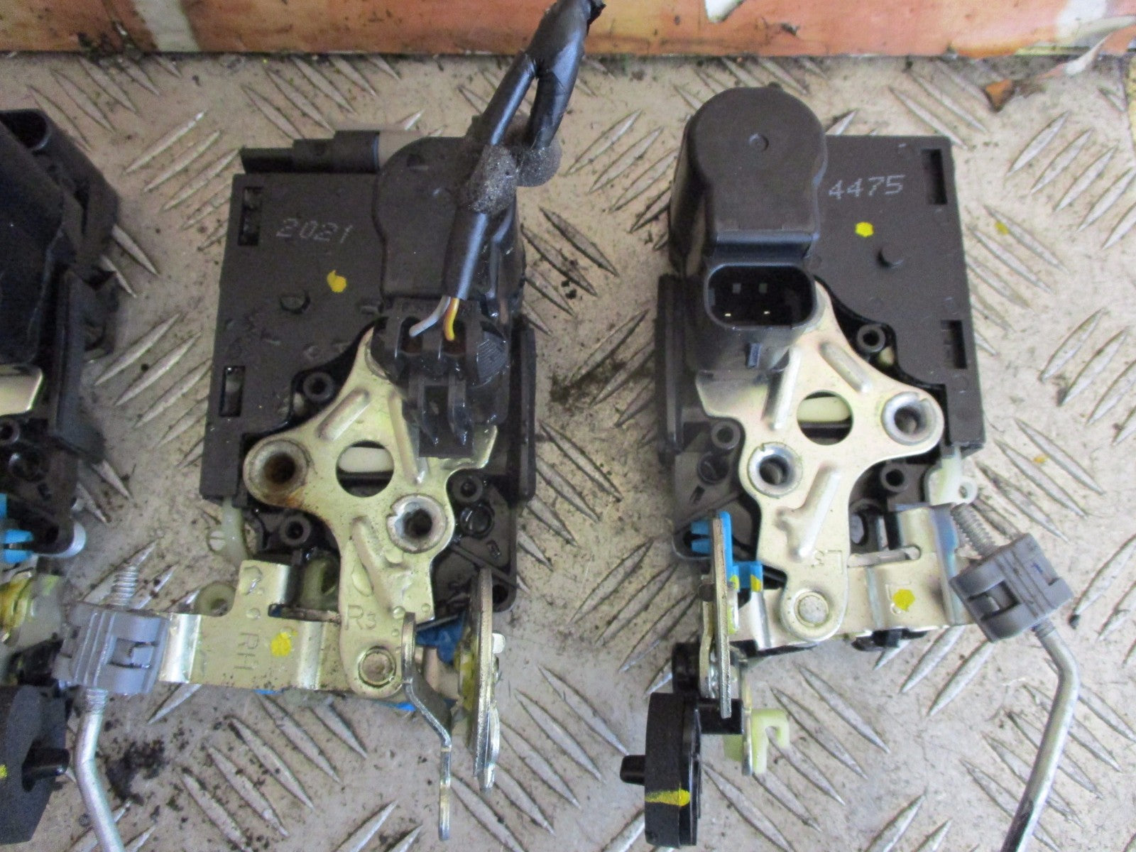 VAUXHALL VIVA 2015 4 X FULL SET NS OS FRONT & REAR DOOR LOCK MECH MECHANISM