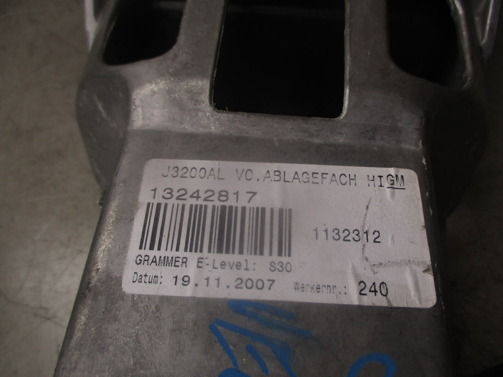 2007 VAUXHALL VECTRA C CENTRAL ADJUSTABLE ARMREST 13242817