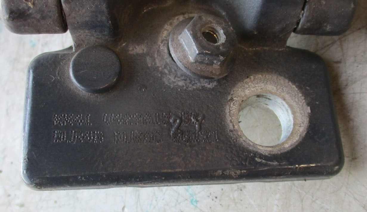 2021 FORD TRANSIT NSR PASSENGER REAR DOOR LOWER HINGE KK41V429A15