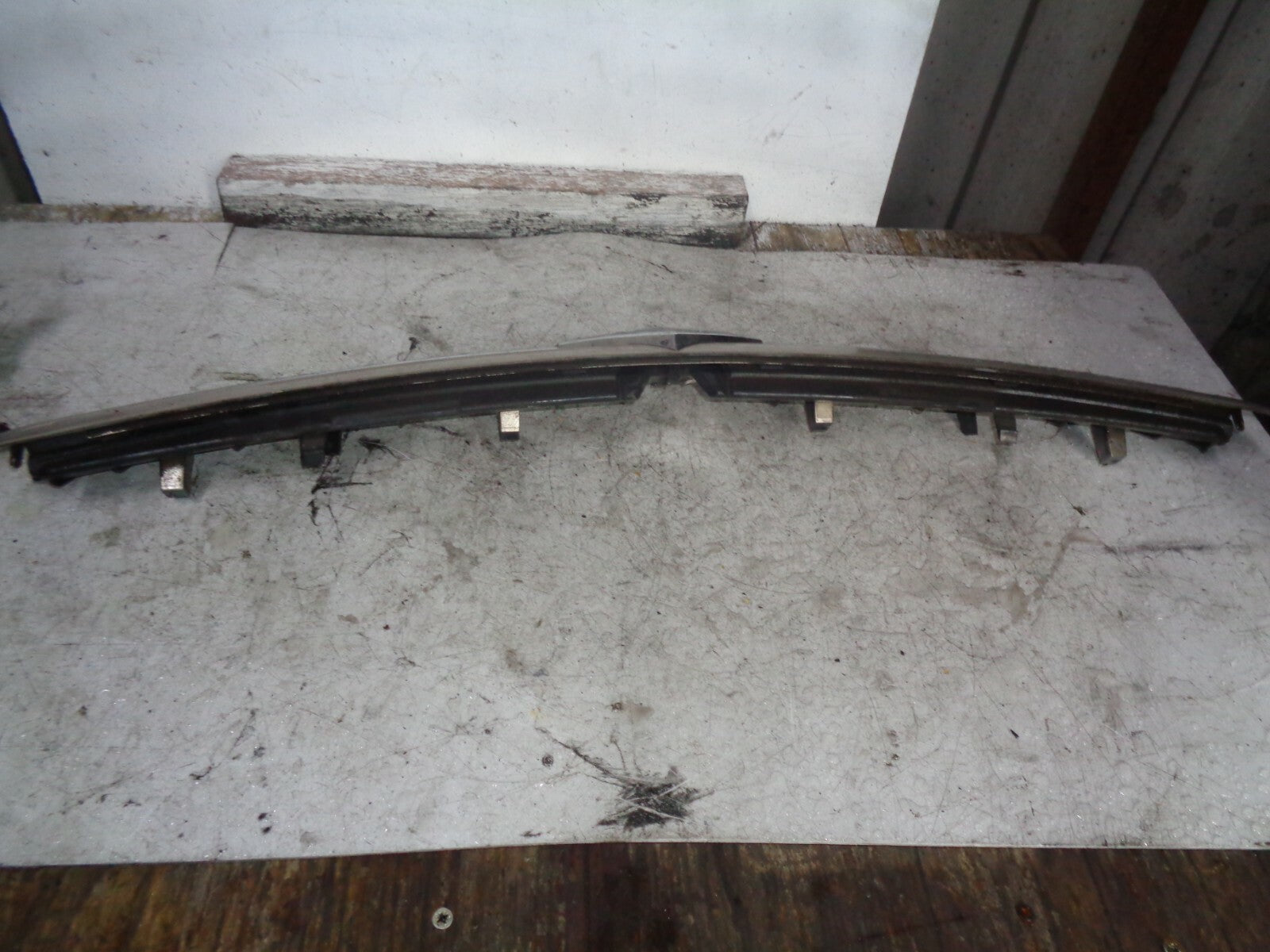 CITROEN XSARA PICASSO 2005 FRONT BUMPER GRILL & BADGE EMBLEM CHROME 9650059377