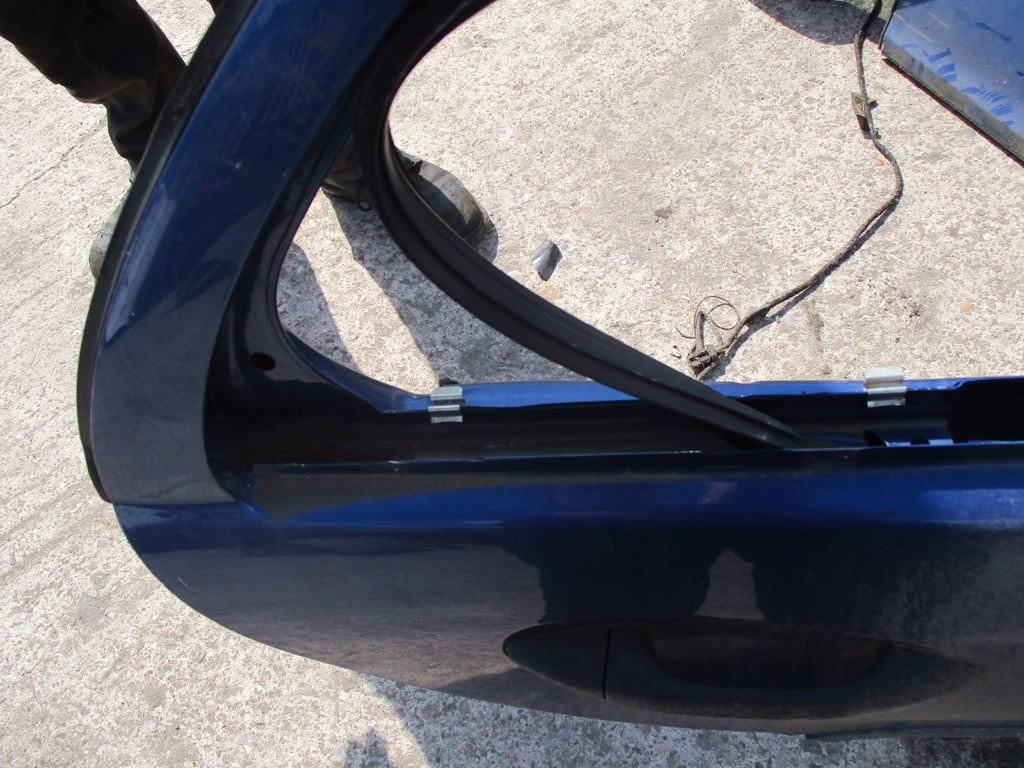 MERCEDES C CLASS W203 2001 OSR DRIVER SIDE REAR DOOR GLASS REGULATOR BLUE