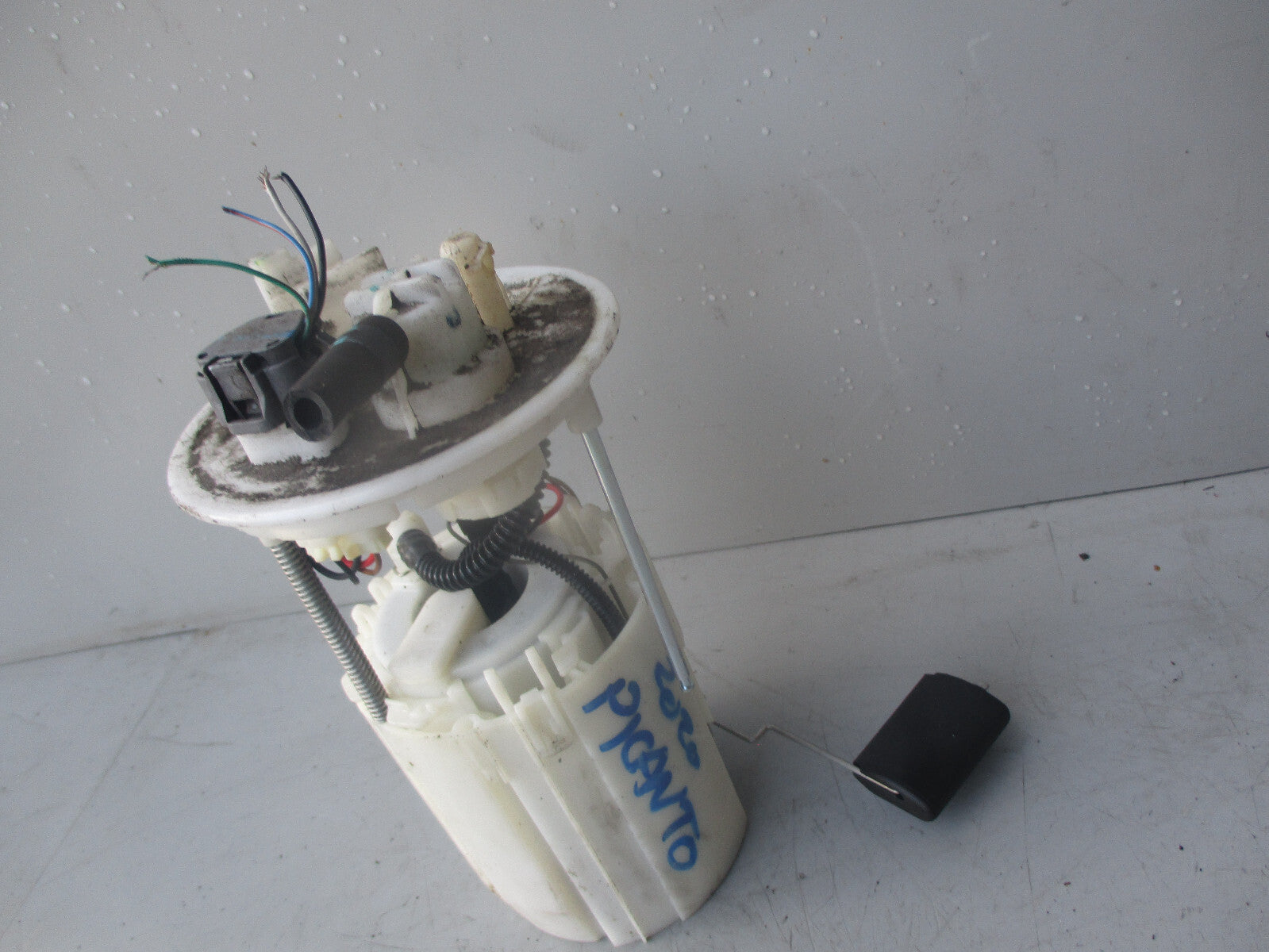 KIA PICANTO 2020 1.0 PETROL FULE PUMP SENDER UNIT 31110G6100
