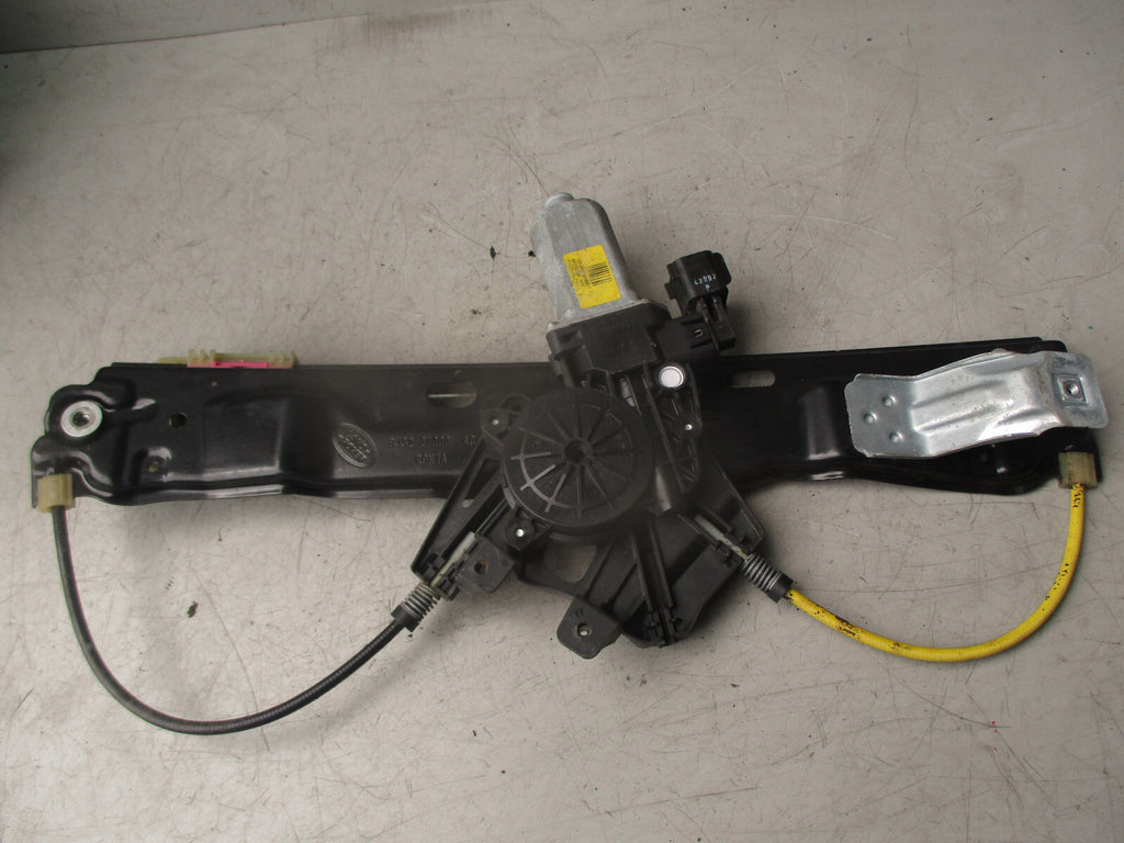 2016 RANGE ROVER EVOQUE L538 OSR REAR DOOR WINDOW MOTOR & REGULATOR BJ3227000