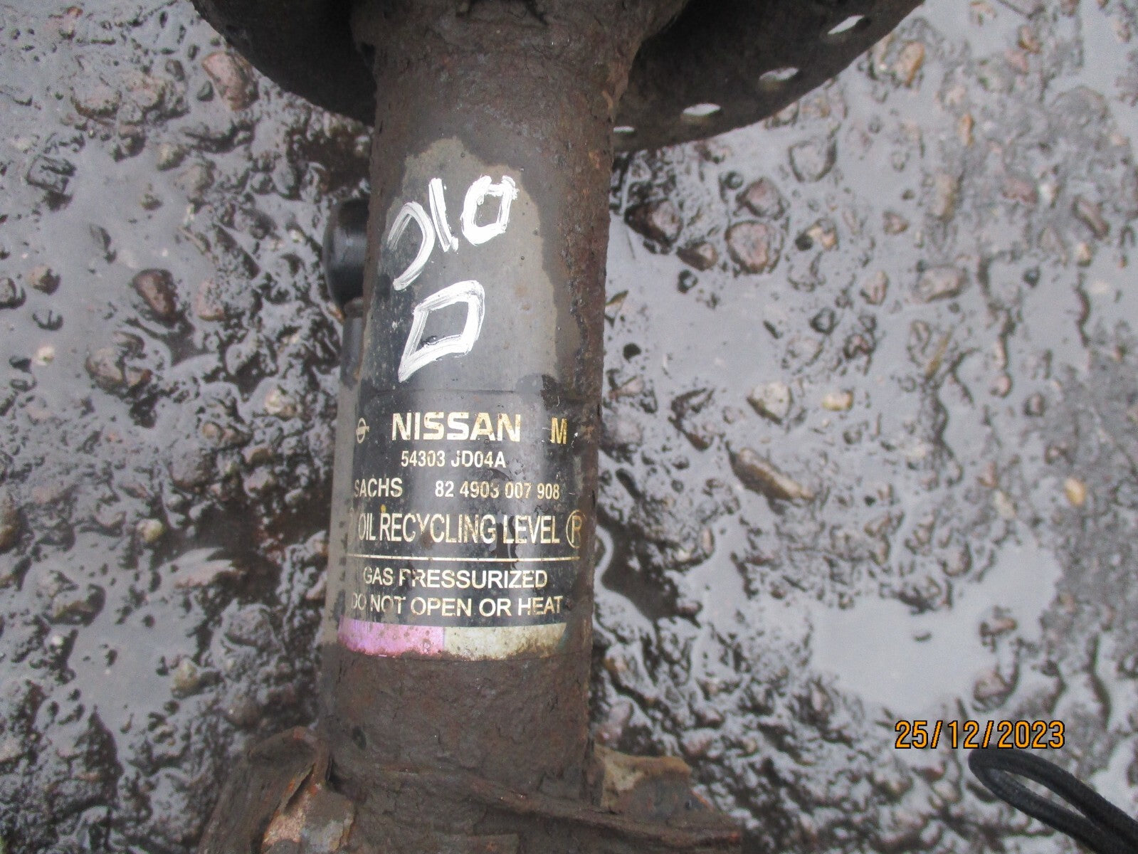NISSAN QASHQAI J10 2009 1.5 DIESEL NSF PASSENGER FRONT SHOCK ABSORBER 54303JD04A