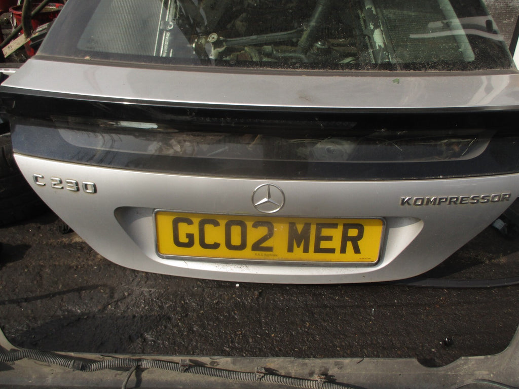 2002 MERCEDES C CLASS COUPE CL203 COMPLETE REAR BOOTLID TAILGATE BOOT SILVER