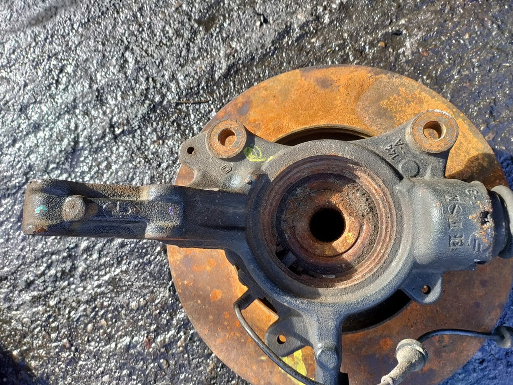 2013 RENAULT MASTER MK3 2.3 DIESEL NSF PASSENGER FRONT HUB