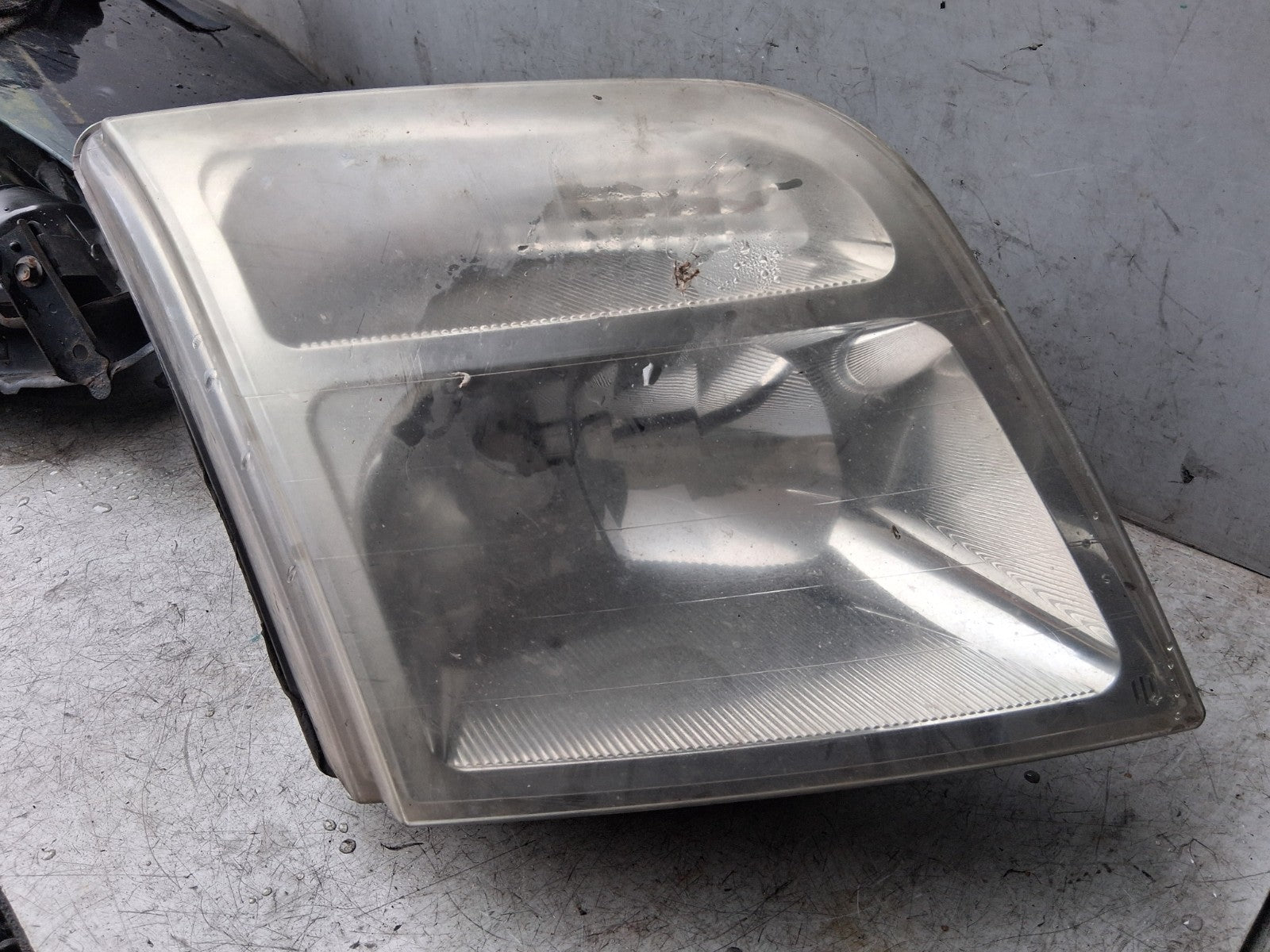 2011 FORD TRANSIT CONNECT MK1 OSF DRIVER SIDE FRONT RIGHT HEADLIGHT 2T1413008DB