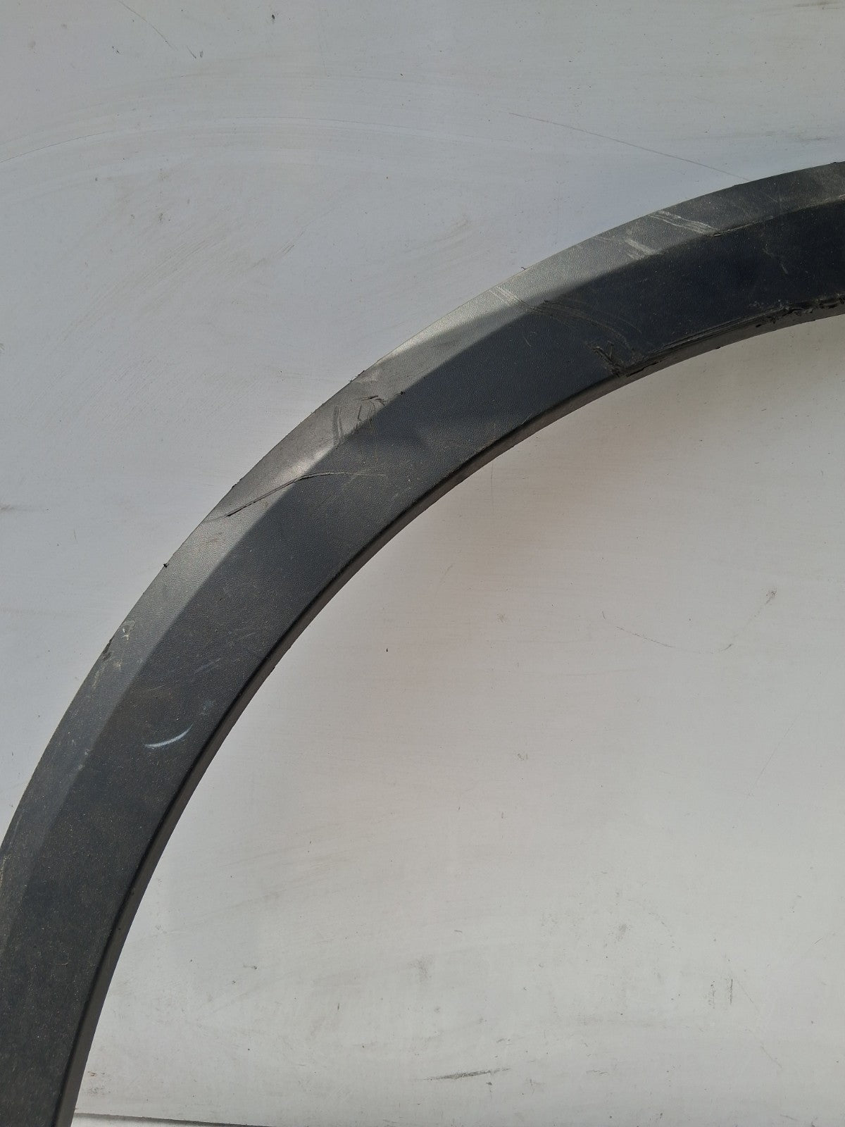 2021 CITROEN C4 MK3 NSF PASSENGER SIDE FRONT LEFT WHEEL ARCH TRIM 9832959080