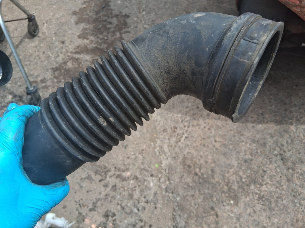 2018 MITSUBISHI OUTLANDER MK3 2.3 DIESEL AIR INTAKE HOSE PIPE 1505A602