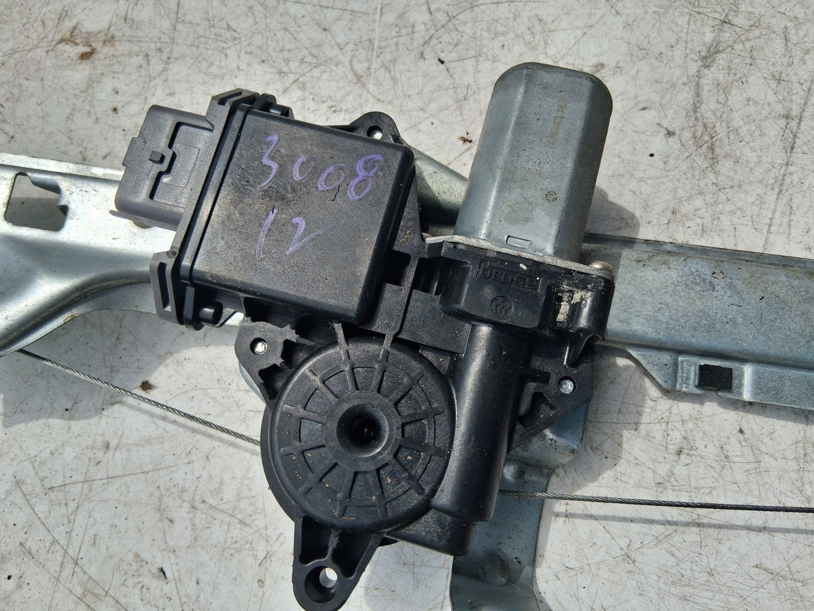 2012 PEUGEOT 3008 MK1 NSF PASSENGER FRONT LEFT WINDOW MOTOR REGULATOR 9682808780