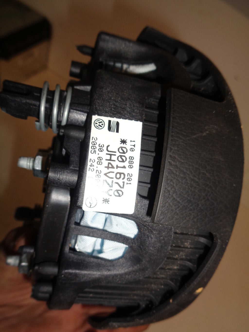 VW VOLKSWAGEN POLO TOURAN STEERING WHEEL AIRBAG 1T0880201