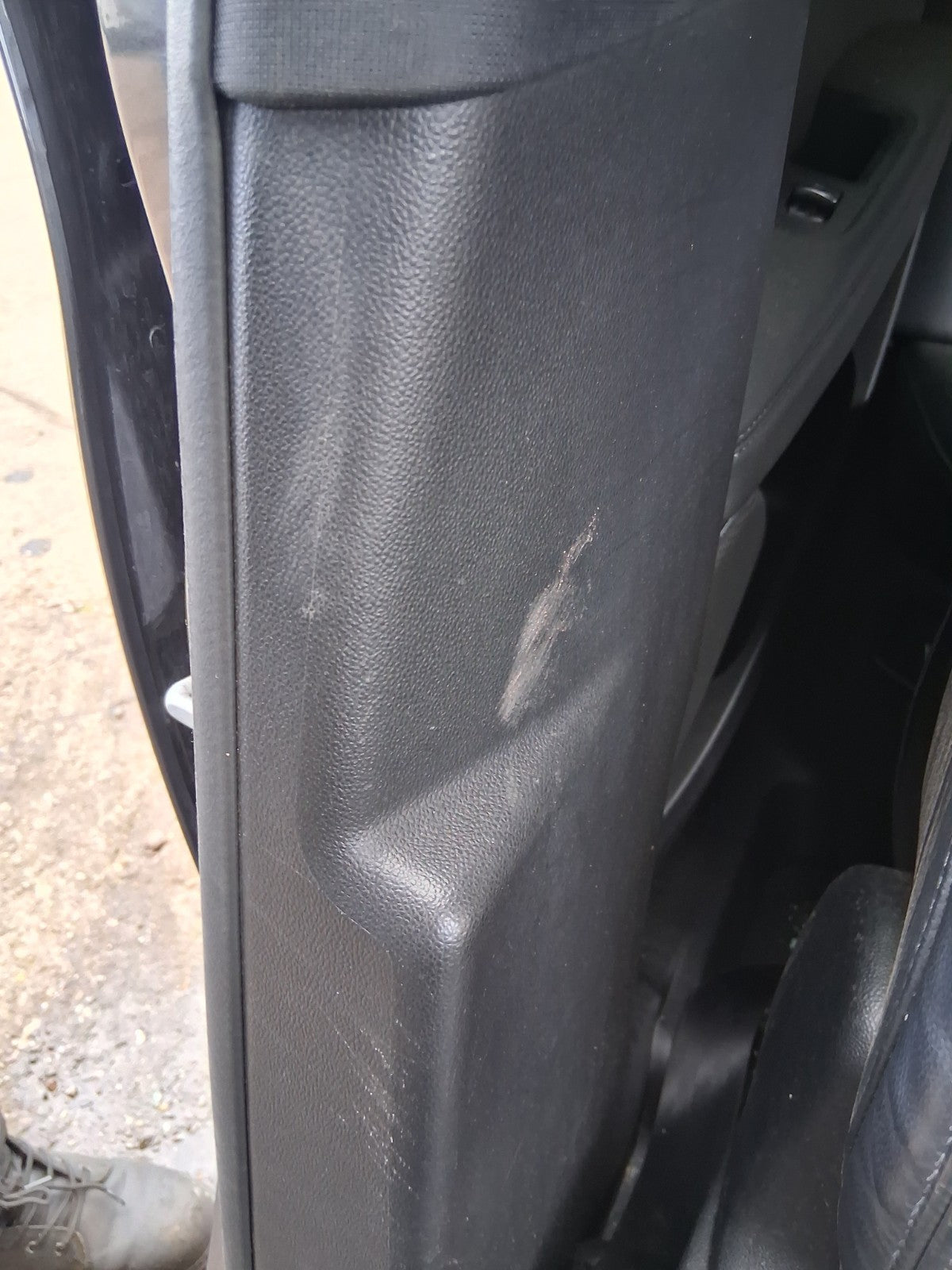 2022 ALFA ROMEO STELVIO 949 4Q OSF DRIVER SIDE FRONT RIGHT PILLAR PLASTIC TRIM