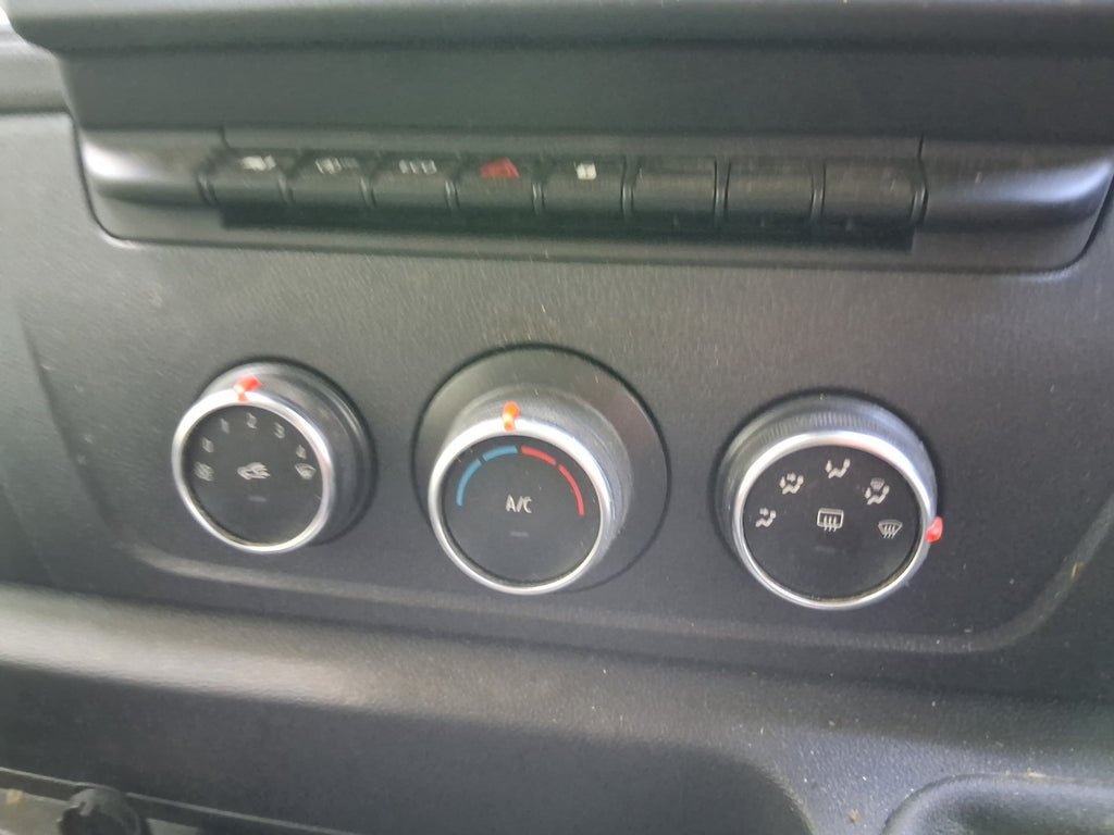2024 RENAULT MASTER MK3 HEATER AC CLIMATE CONTROL SWITCH PANEL
