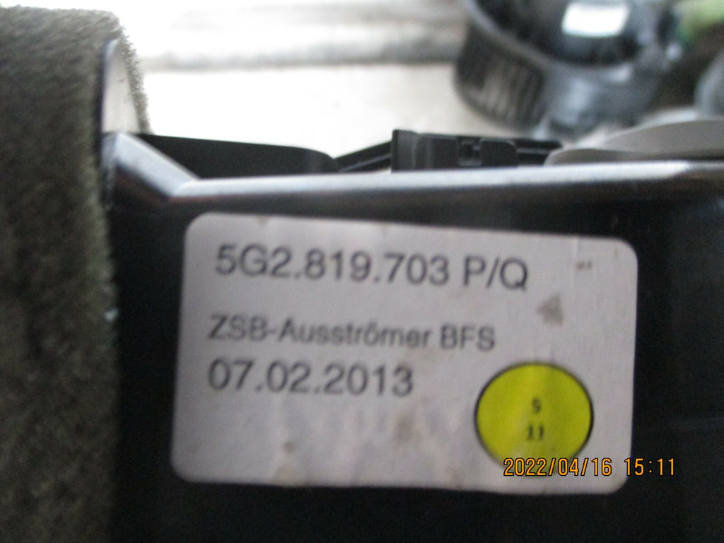 VW VOLKSWAGEN GOLF 2018 MK7 NSF FRONT PASSENGER SIDE AIR VENT 5G2819703