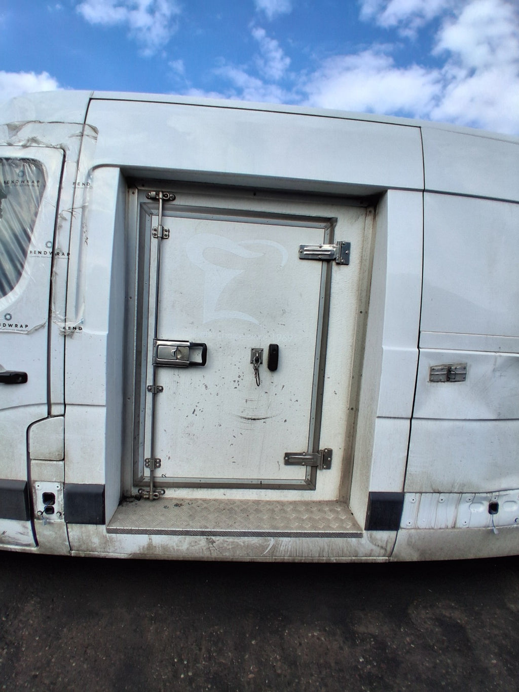 2024 NISSAN INTERSTAR MASTER MK3 LEFT PASSENGER SIDE REFRIGERATOR DOOR FRIDGE