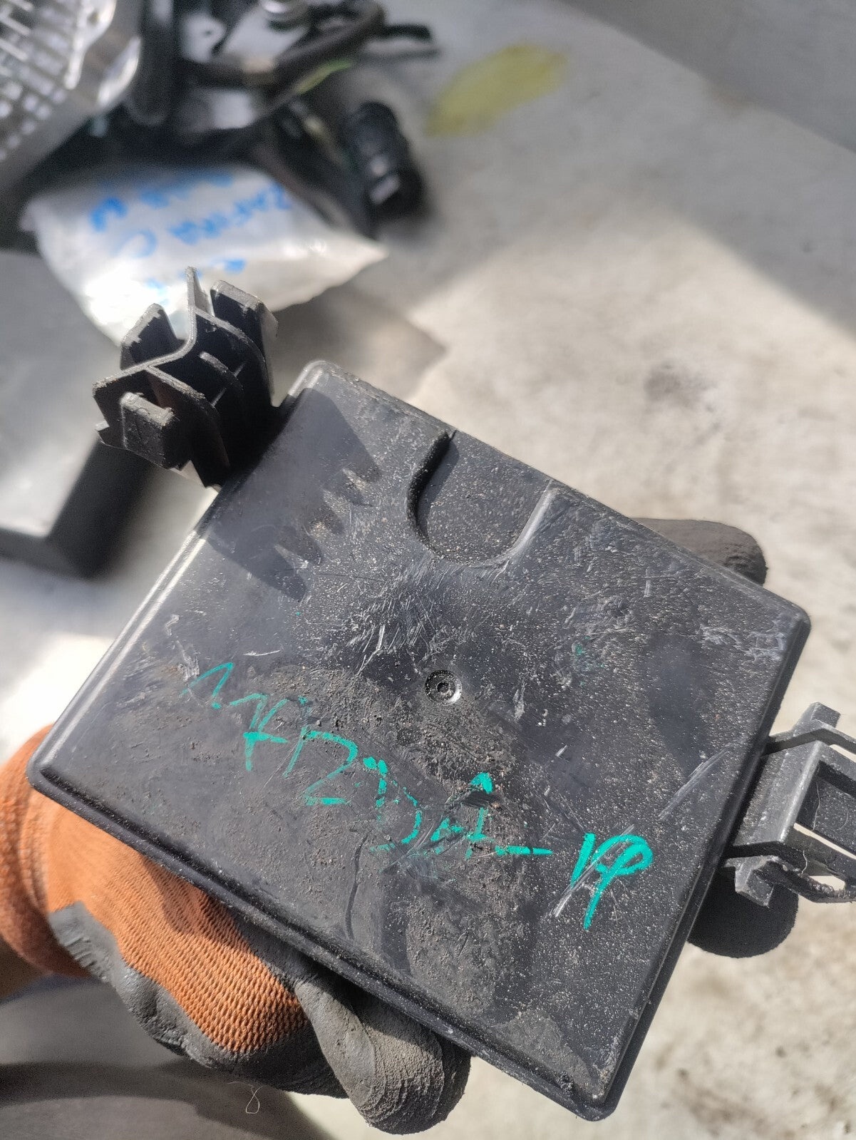 2019 MAZDA 2 MK3 POWER CONTROL ECU D10A675Z0C
