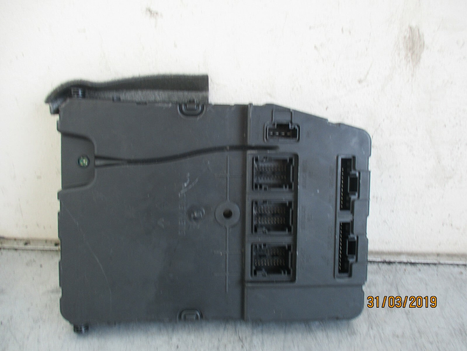 RENAULT GRAND SCENIC 2005 1.5 DCI DIESEL FUSE BOX 8200351185