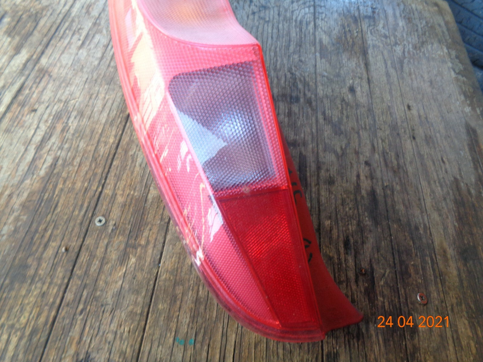FIAT PUNTO 3 DOOR 2001 NSR PASSENGER SIDE REAR BRAKE TAIL LIGHT CLUSTER ASSEMBLY