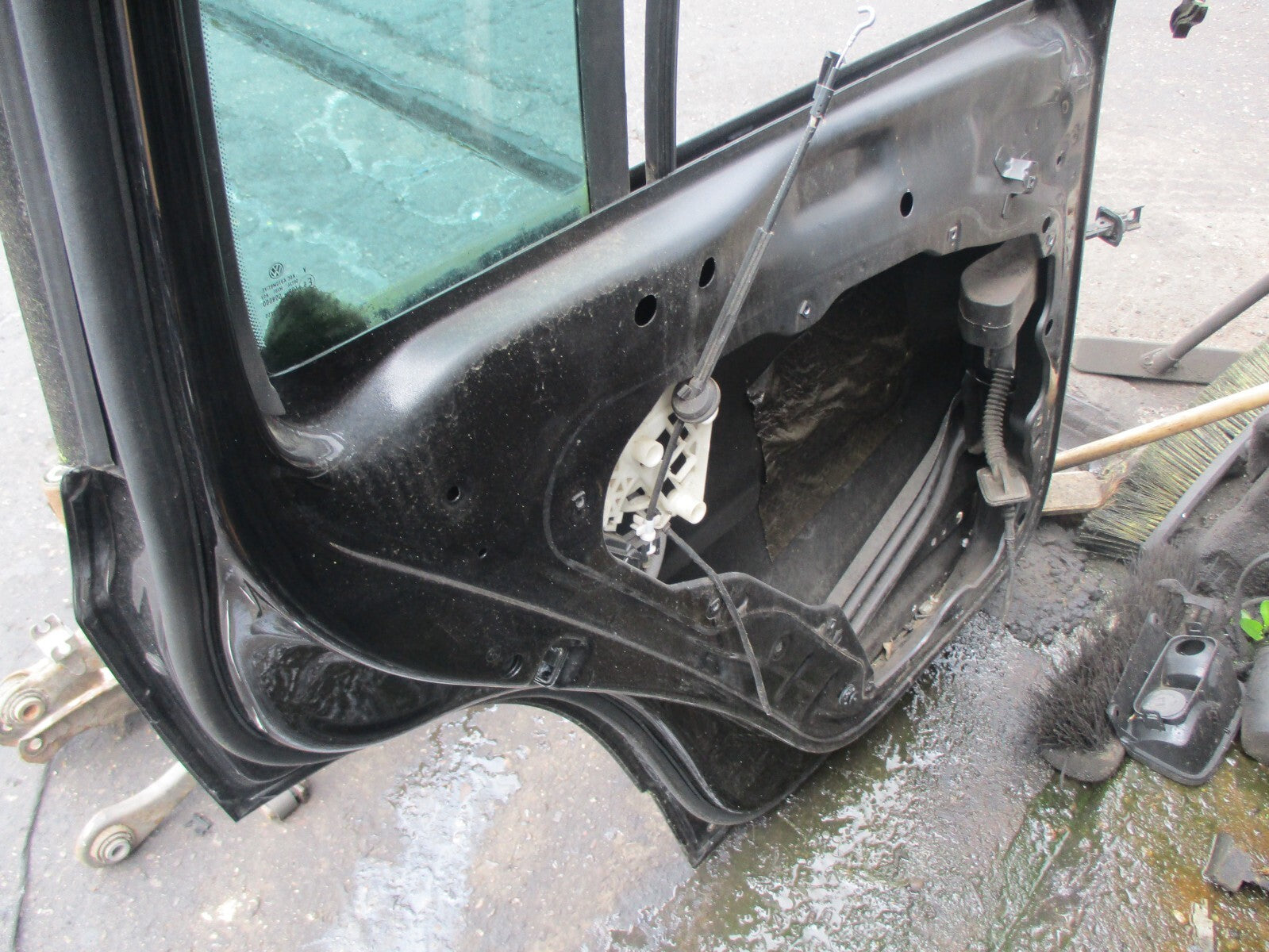 VW VOLKSWAGEN TIGUAN 2015 MK1 NSR PASSENGER SIDE REAR BARE DOOR SHELL BLACK