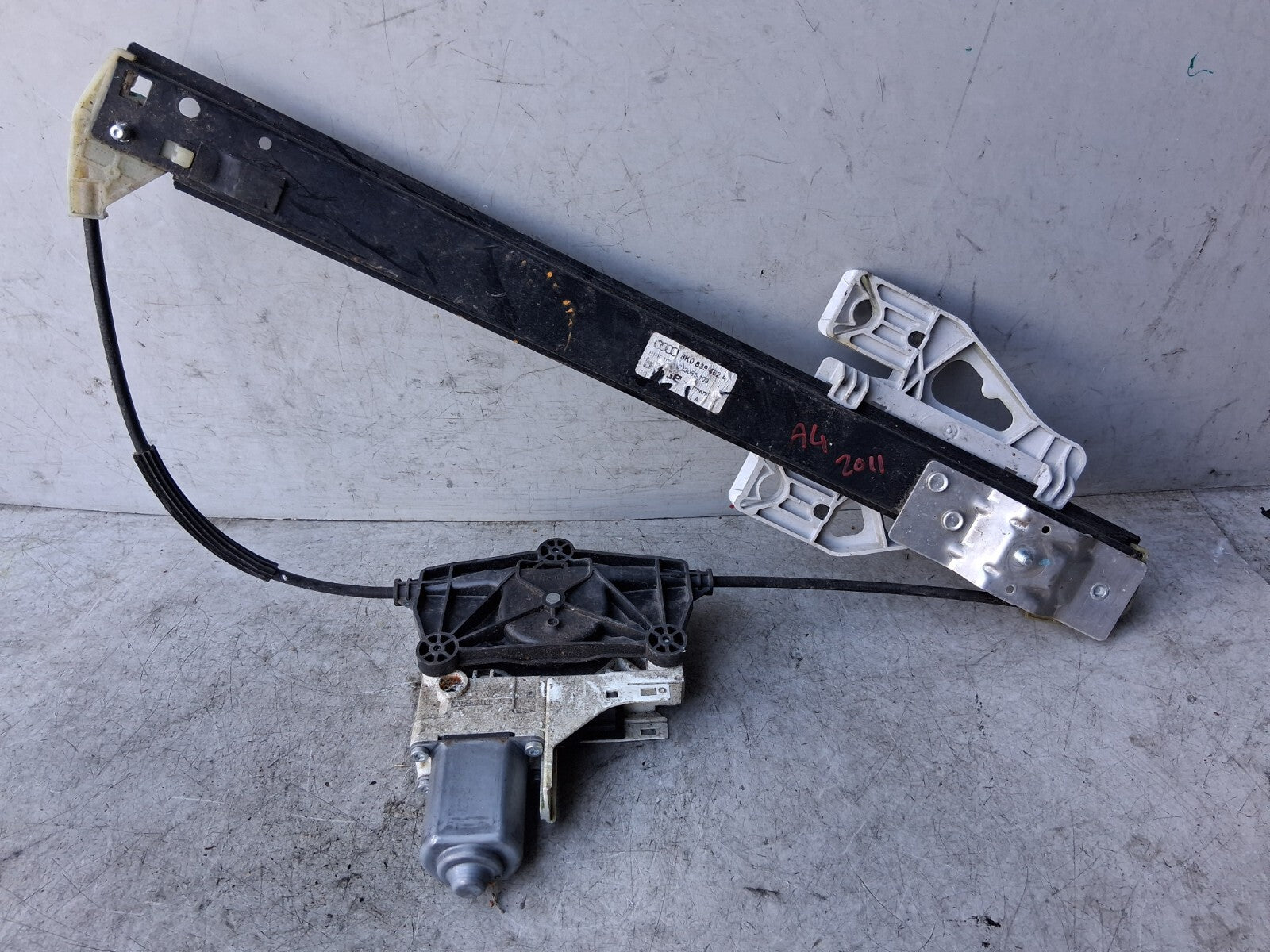 2011 AUDI A4 OSR DRIVER SIDE REAR RIGHT WINDOW MOTOR & REGULATOR 839462A