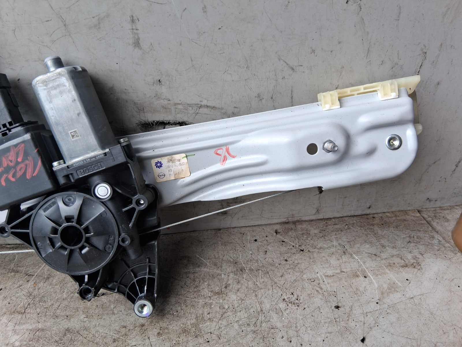 VAUXHALL CROSSLAND X 2018 NSF PASSENGER SIDE WINDOW MOTOR & REGULATOR 39187589