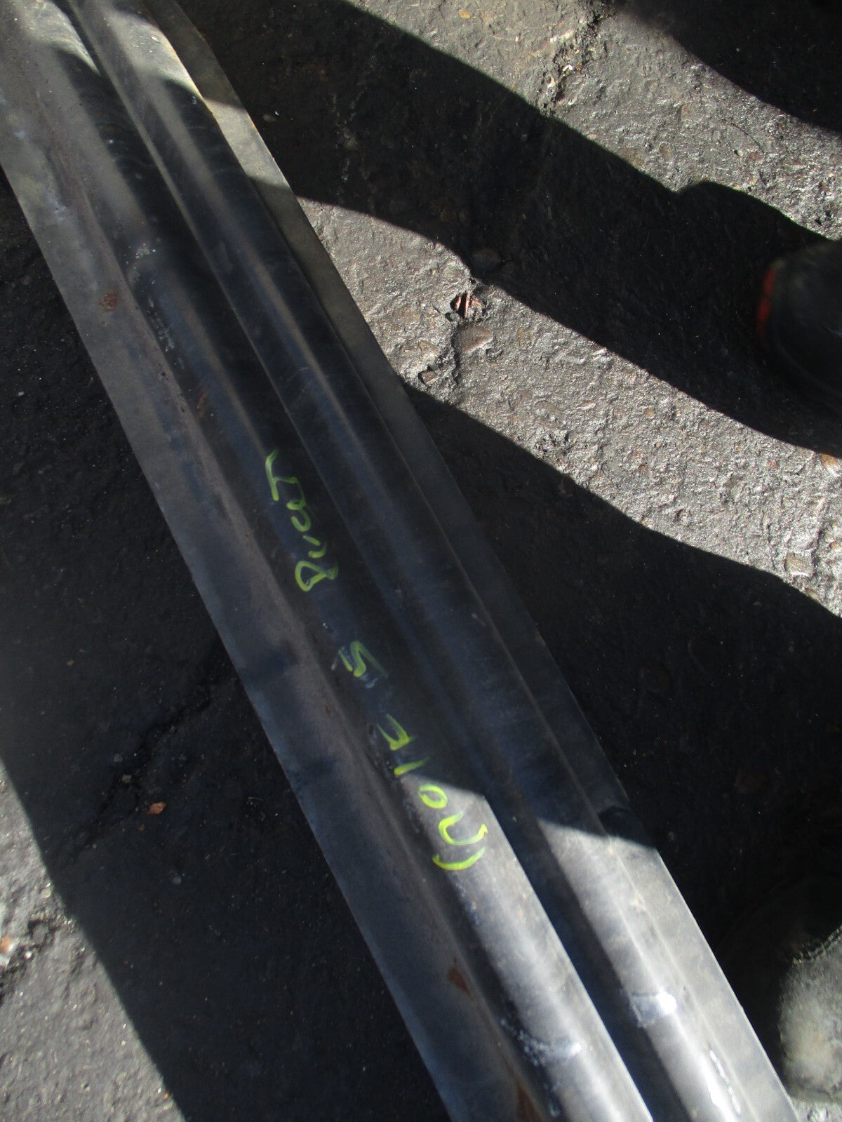 VW VOLKSWAGEN GOLF MK5 2005 REAR BUMPER REINFORCEMENT CRASH BAR