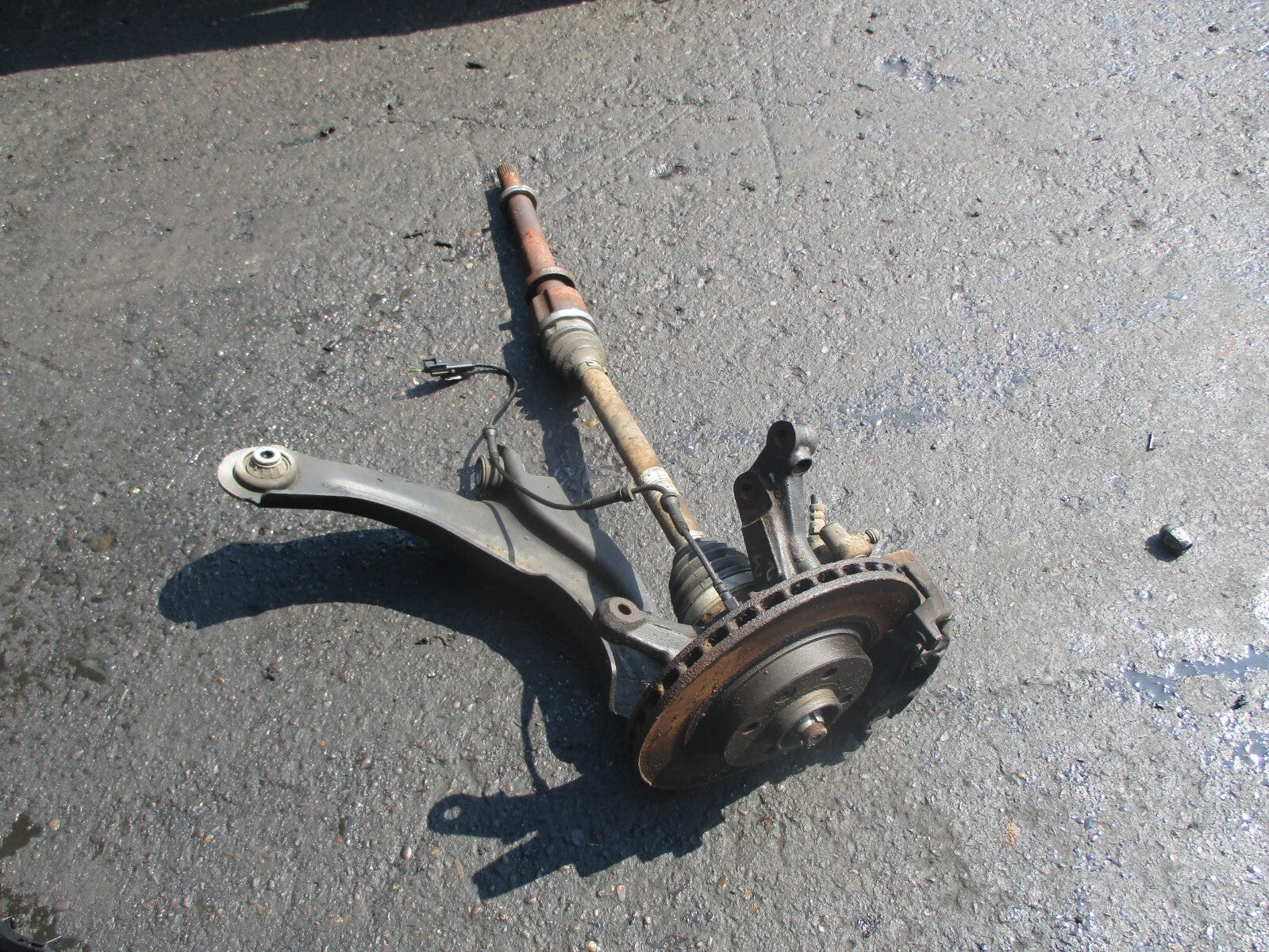 RENAULT CLIO MK4 2014 1.2 PETROL DRIVER SIDE HUB CALIPER DRIVESHAFT 391000926R