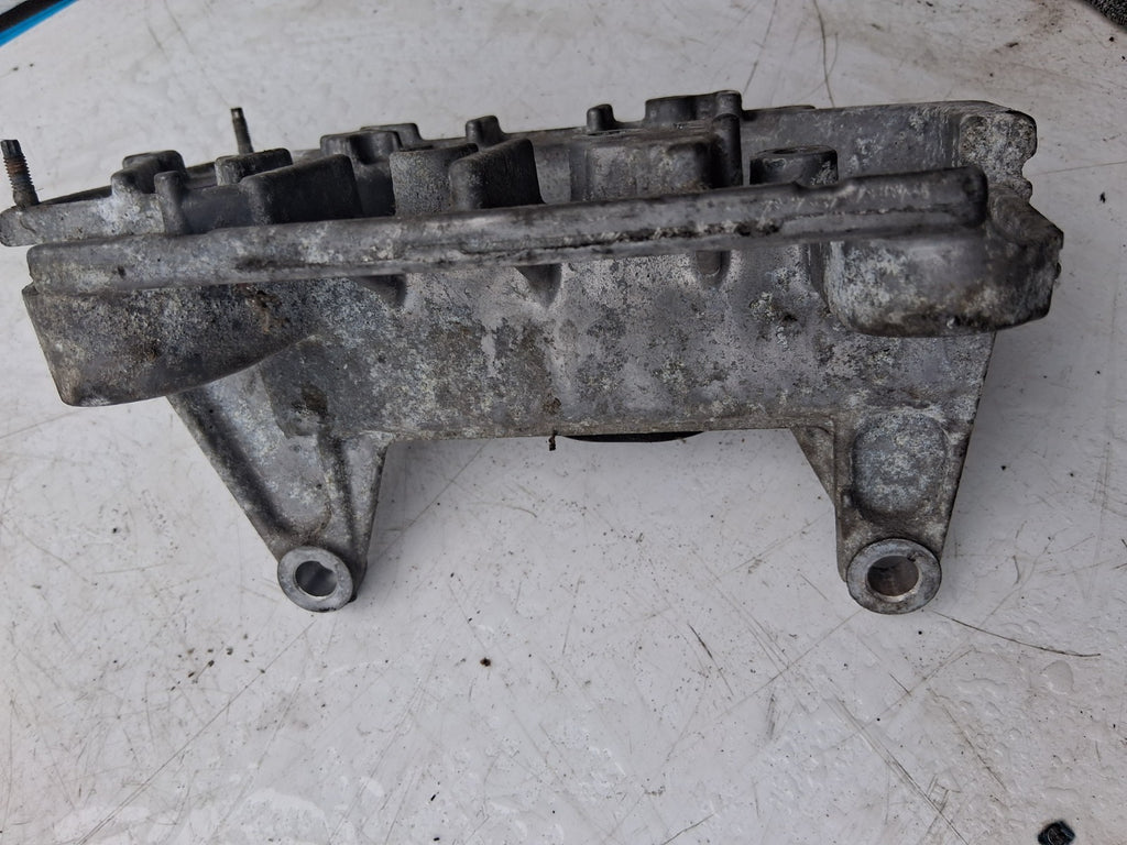 2016 NISSAN JUKE F15 ENGINE MOUNT BRACKET 038122