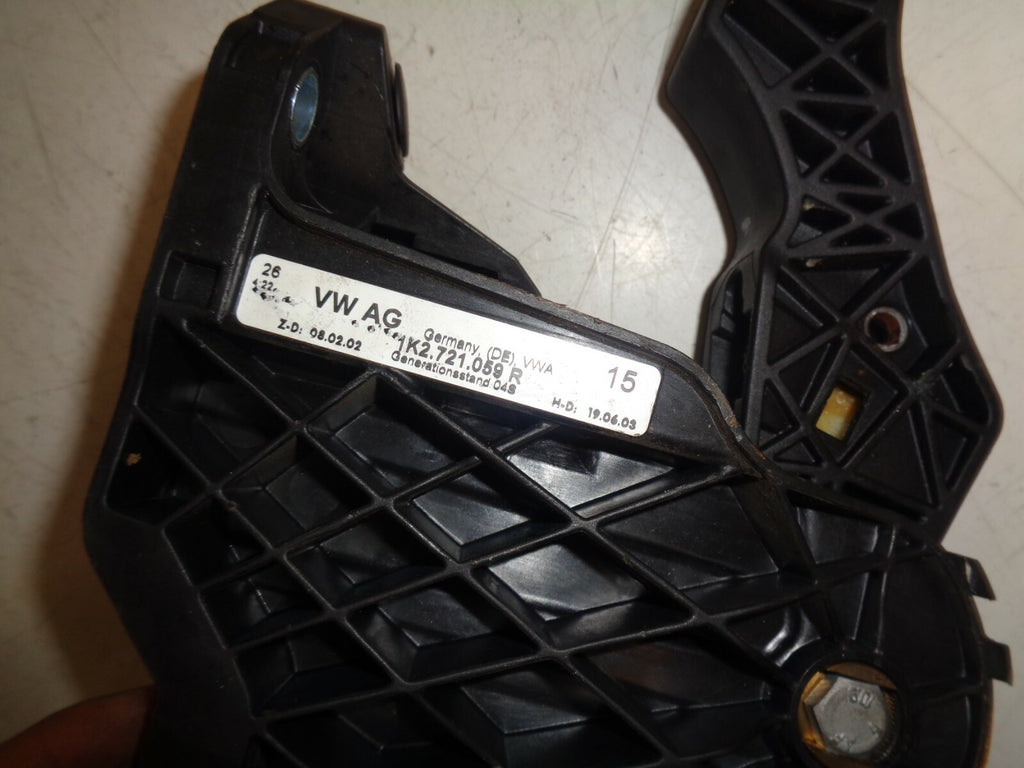 AUDI A3 8P VW GOLF MK5  CLUTCH PEDAL 1K2721059R