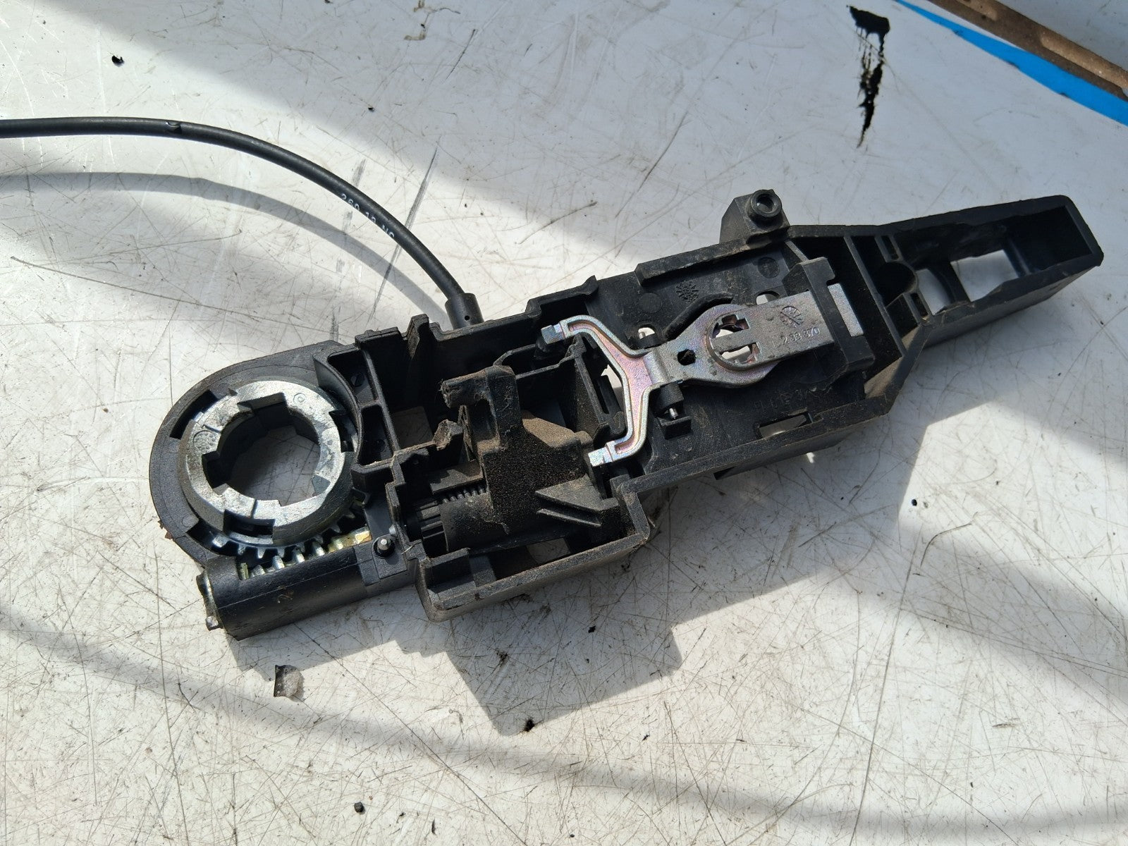 2020 RENAULT KANGOO MK2 NSF PASSENGER SIDE FRONT LEFT DOOR LOCK MECHANISM