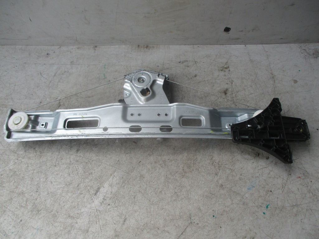 2014 VAUXHALL ZAFIRA C MK3 NSR PASSENGER REAR WINDOW MOTOR REGULATOR 915368104