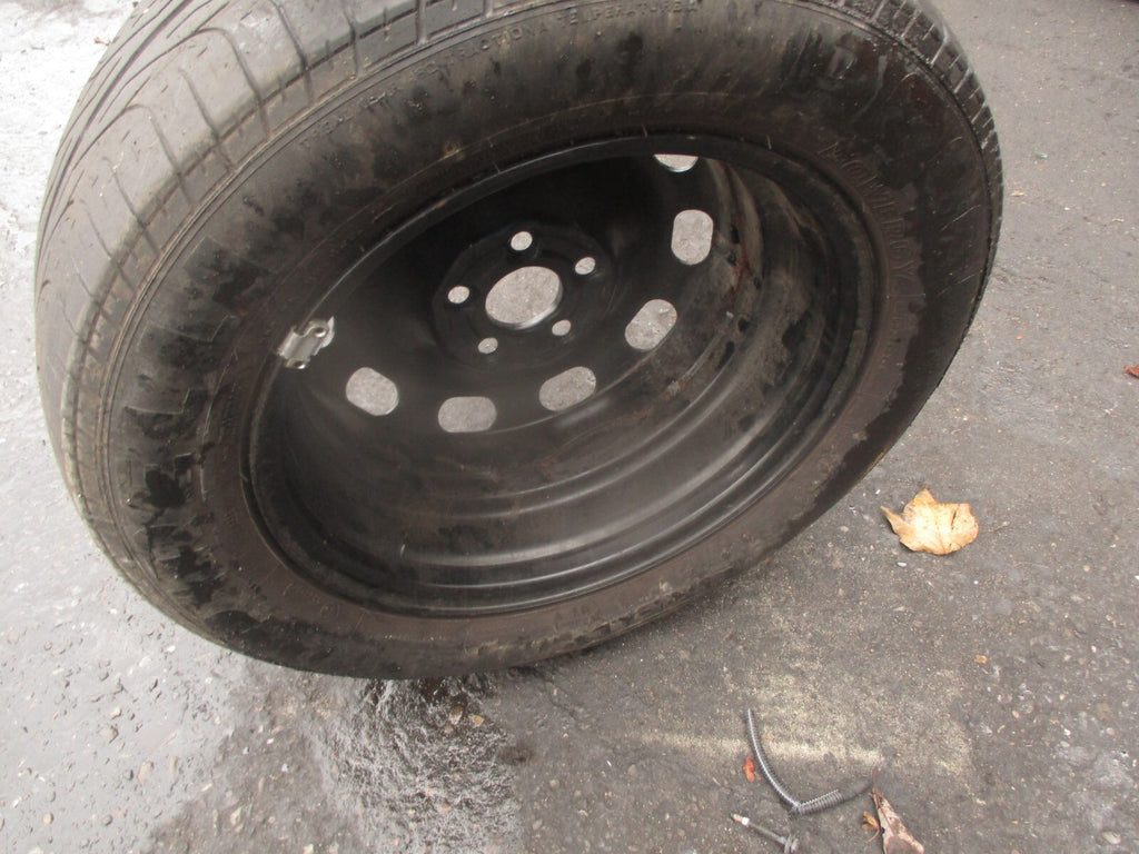 2001 VOLKSWAGEN GOLF MK4 15 INCH STEEL WHEEL WITH TYRE 195/65R15