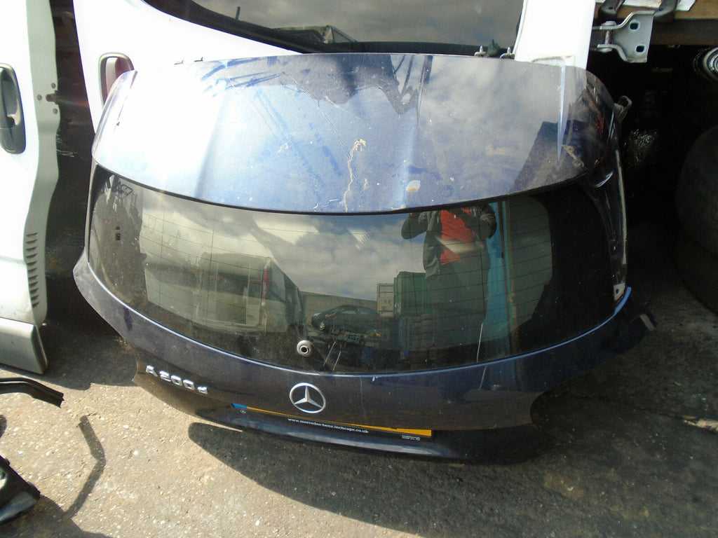 2018 MERCEDES A CLASS W176 BARE TAILGATE BOOTLID 890 CAVANSITE BLUE BOOT