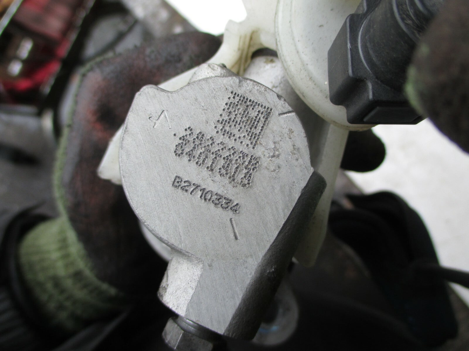 FIAT PUNTO 2012 BRAKE MASTER CYLINDER RESERVOIR BOTTLE TANK C866 B2710334