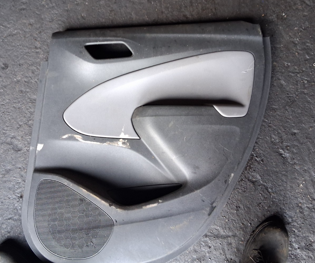 2018 VAUXHALL CROSSLAND OSR DRIVER SIDE REAR INNER DOOR CARD 1736209X